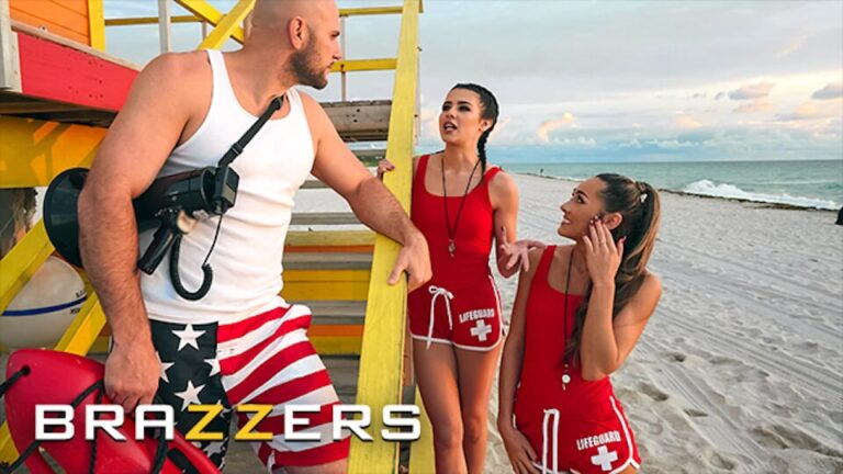 Las salvavidas Kylie Rocket y Mackenzie Mace se turnan para obtener sus coños mojados golpeados por JMac – brazzers